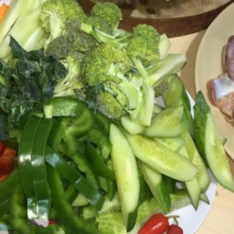 Step 2 Prepare the vegetables Stir-fried chicken gizzards with mixed vegetables