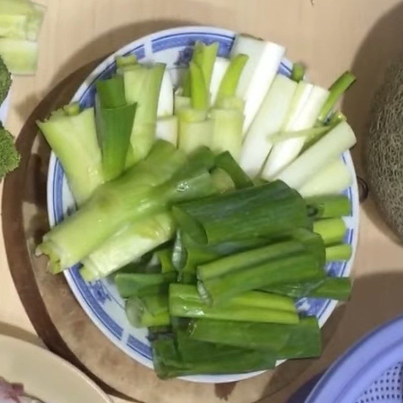 Step 2 Prepare the vegetables Stir-fried chicken gizzards with mixed vegetables