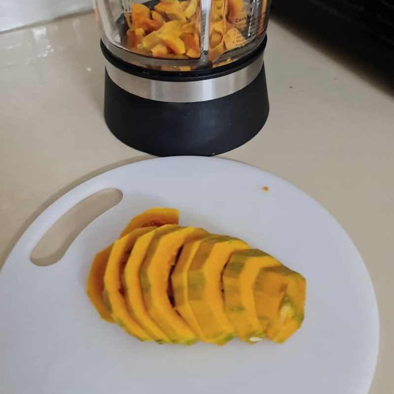 Step 1 Prepare the ingredients Pumpkin seed milk