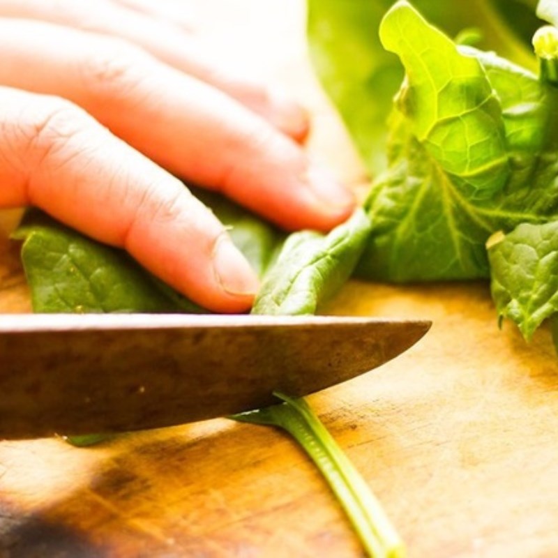 Step 1 Prepare the ingredients for Spinach Green Grape Smoothie