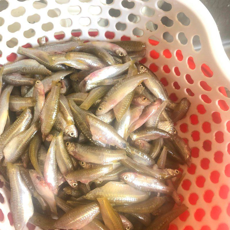 Step 1 Prepare the ingredients for Fried Tongue Fish
