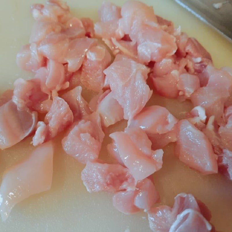 Step 1 Prepare the ingredients for Chicken Soup with Cream and Mushrooms