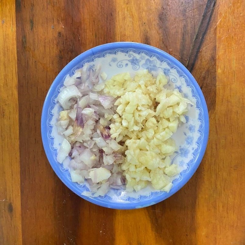 Step 1 Prepare the Ingredients for Stir-fried Bottle Gourd with Dried Shrimp