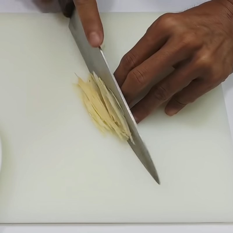 Step 1 Prepare the ingredients for Duck Egg Porridge with Mustard Greens