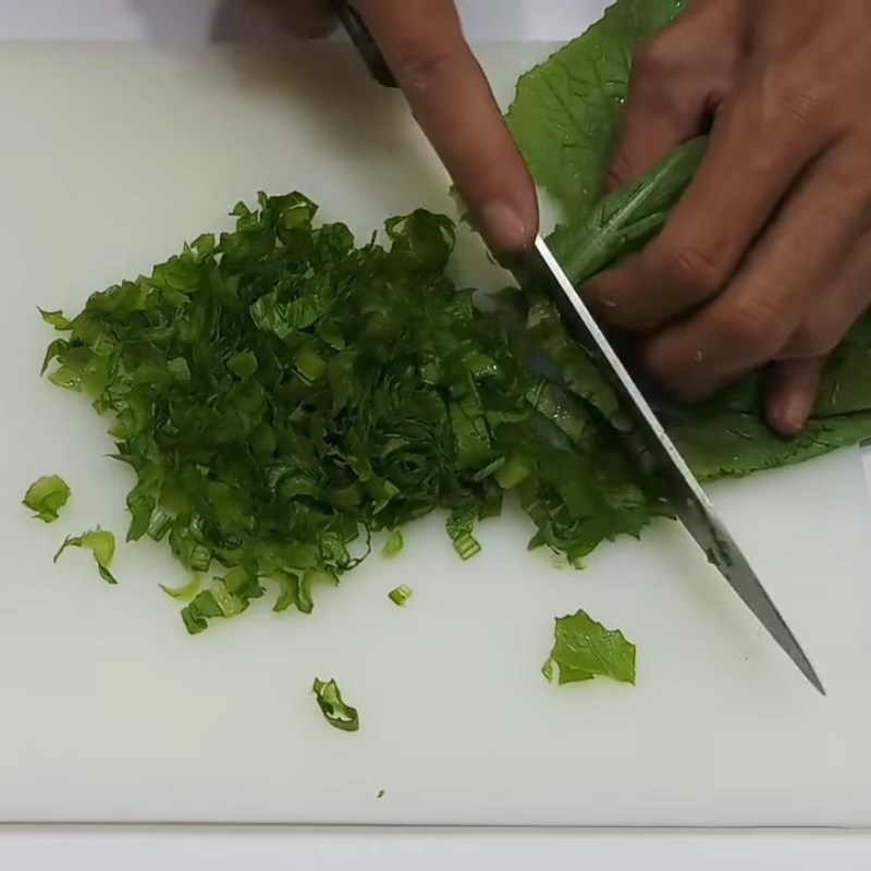Step 1 Prepare the ingredients for Duck Egg Congee with Mustard Greens