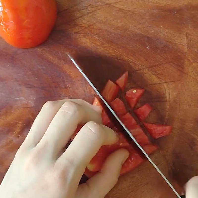 Step 2 Prepare the ingredients for avocado quail egg salad
