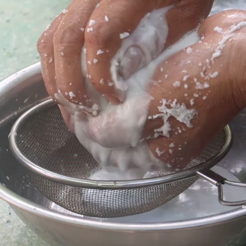 Step 1 Prepare the ingredients for Crab noodle soup with coconut milk