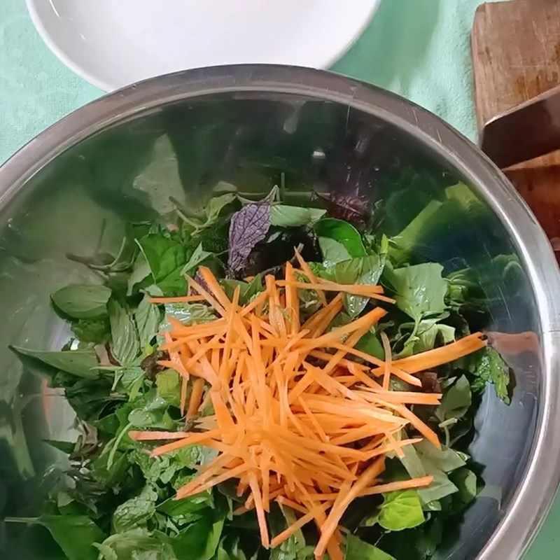 Step 3 Prepare the remaining ingredients Beef salad with herbs