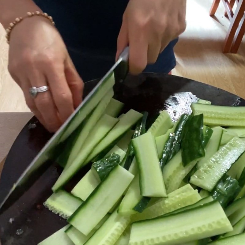 Step 2 Prepare other ingredients Fried Carp Wrapped in Rice Paper