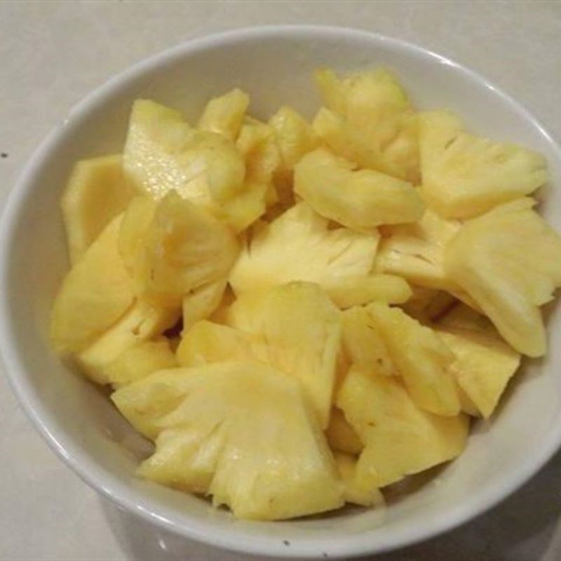 Step 2 Prepare other ingredients for sour and spicy squid hotpot