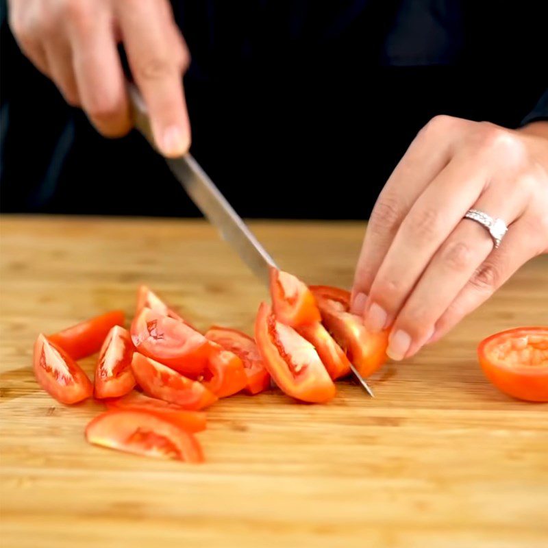 Step 2 Prepare other ingredients for Thai-style beef salad