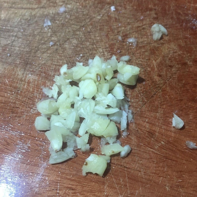Step 2 Prepare other ingredients for stir-fried eggplant with beef