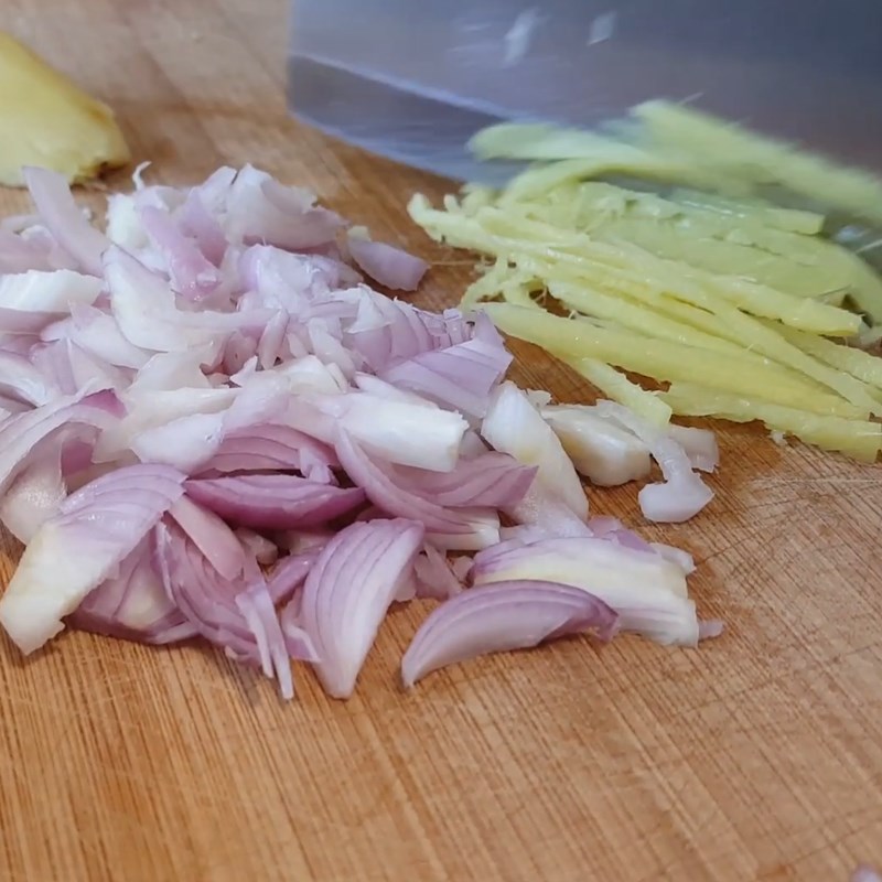 Step 2 Prepare the other ingredients for Five-Spice Braised Chicken