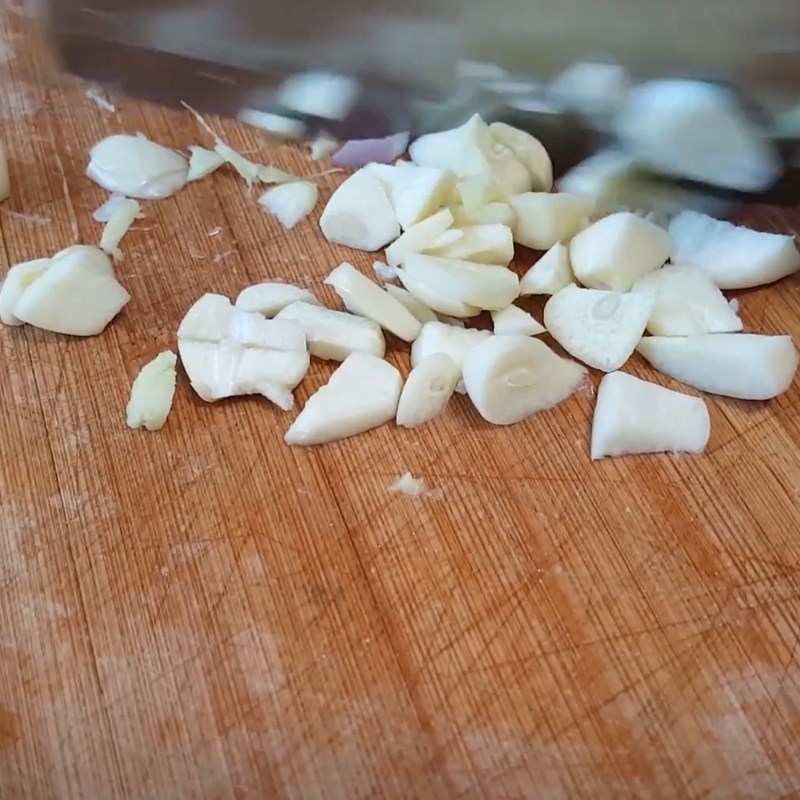 Step 2 Prepare the other ingredients for Five-Spice Braised Chicken