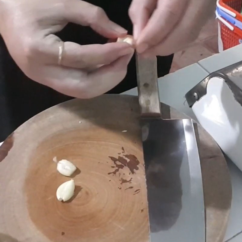 Step 2 Prepare Other Ingredients Stir-Fried Coconut Snails with Butter