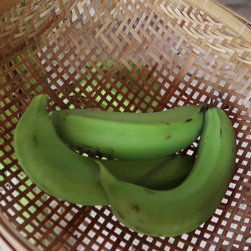 Step 2 Prepare the other ingredients Mackerel with green banana