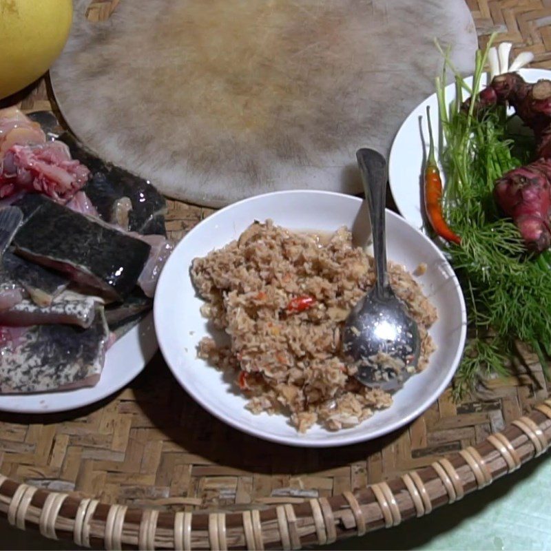 Step 2 Prepare other ingredients Catfish braised with galangal