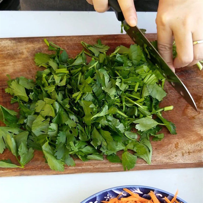 Step 2 Prepare other ingredients Stir-fried Dried Squid with Vermicelli