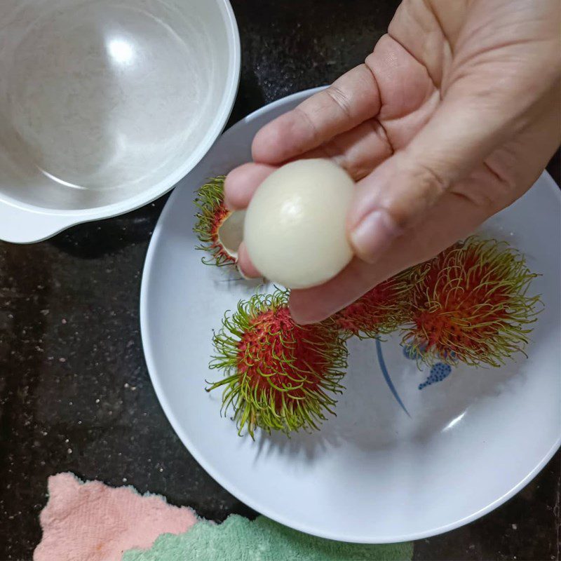 Step 2 Prepare the rambutan Rambutan Jelly
