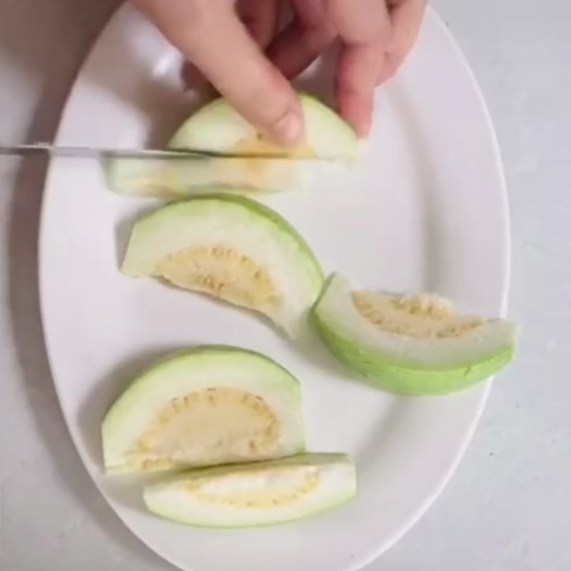 Step 1 Prepare guava and green mango for guava juice