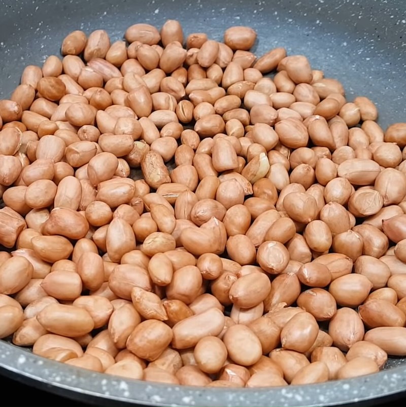 Step 3 Prepare the peanuts Brown rice sesame salt