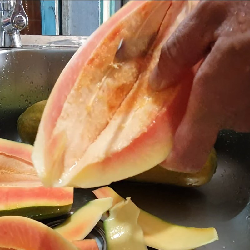 Step 1 Prepare the papaya Green papaya juice