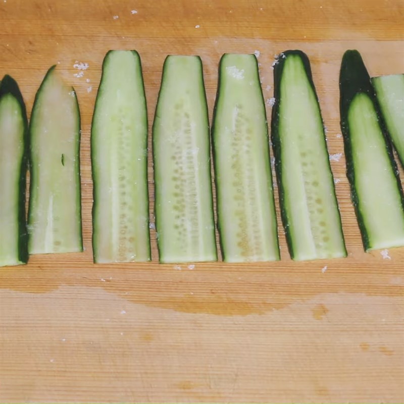 Step 1 Prepare cucumber for tuna sandwich