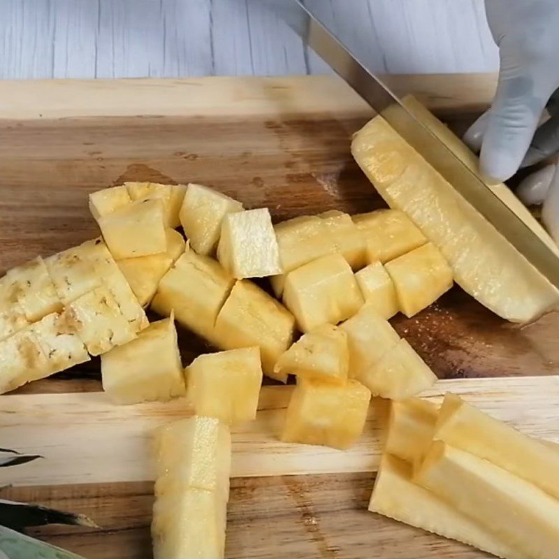 Step 1 Prepare pineapple and ginger Pineapple Lemon Ginger Juice