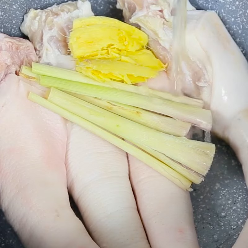 Step 2 Preparation of pig tails Salted pig tail