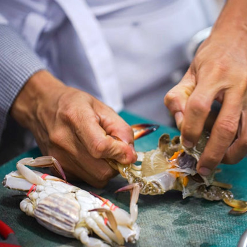 Step 1 Prepare the Crab for Crab Porridge