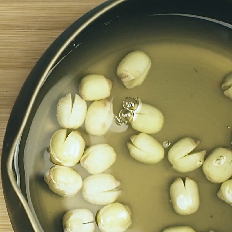 Step 1 Prepare lotus seeds Oat milk lotus seeds