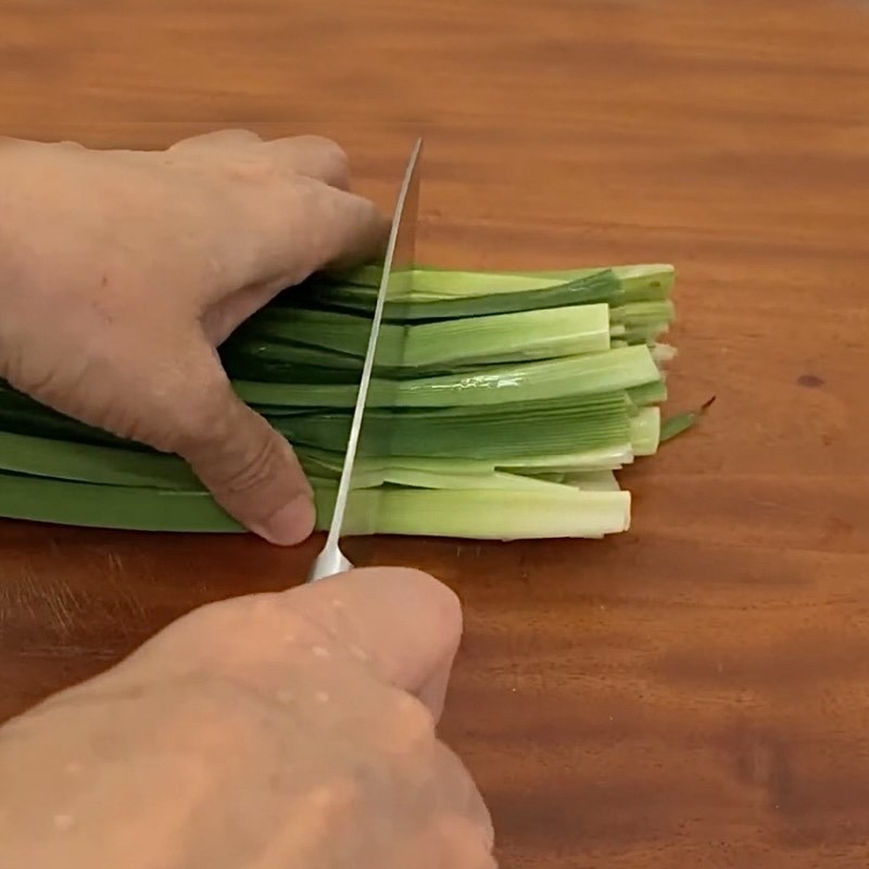 Step 1 Prepare the pandan leaves Pandan leaf extract