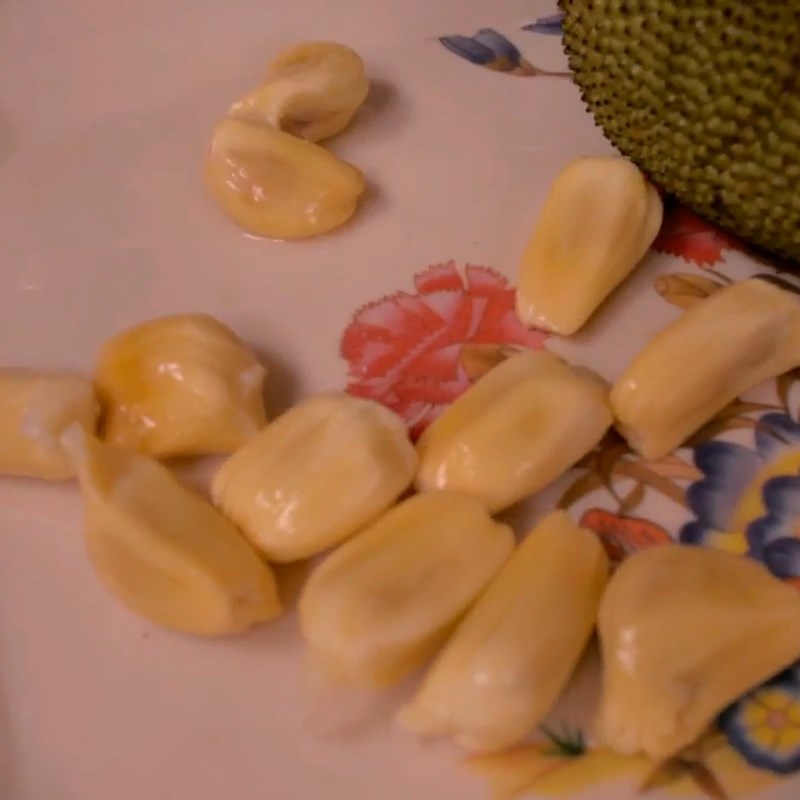 Step 1 Prepare jackfruit Jackfruit juice