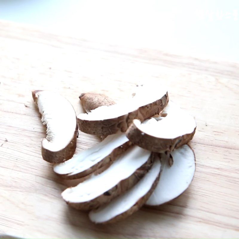 Step 2 Preparing shiitake mushrooms Abalone rice shiitake mushrooms