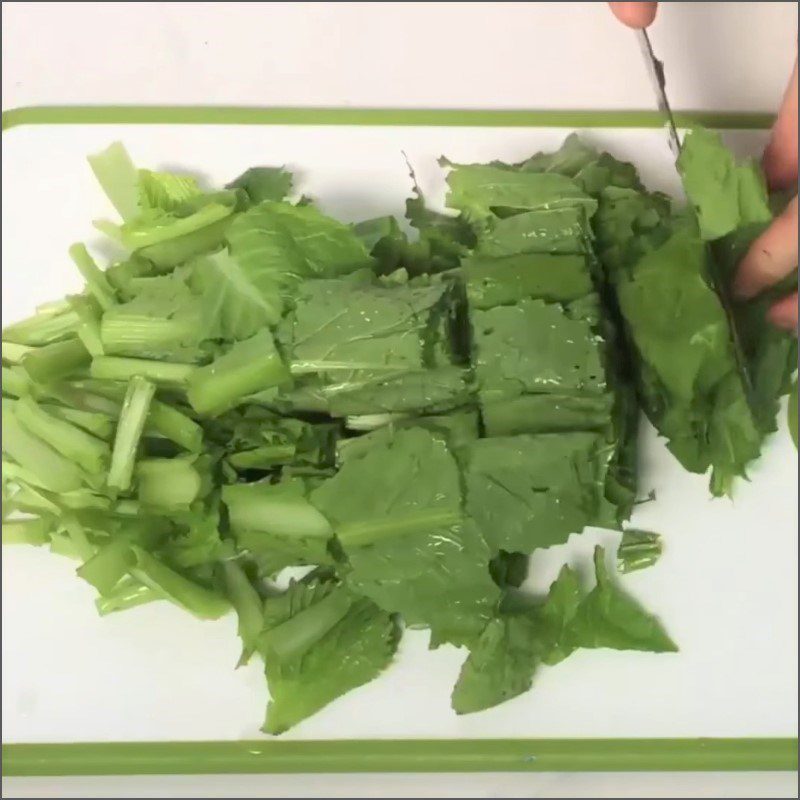 Step 1 Prepare ingredients for Fish Noodle Soup with Mustard Greens