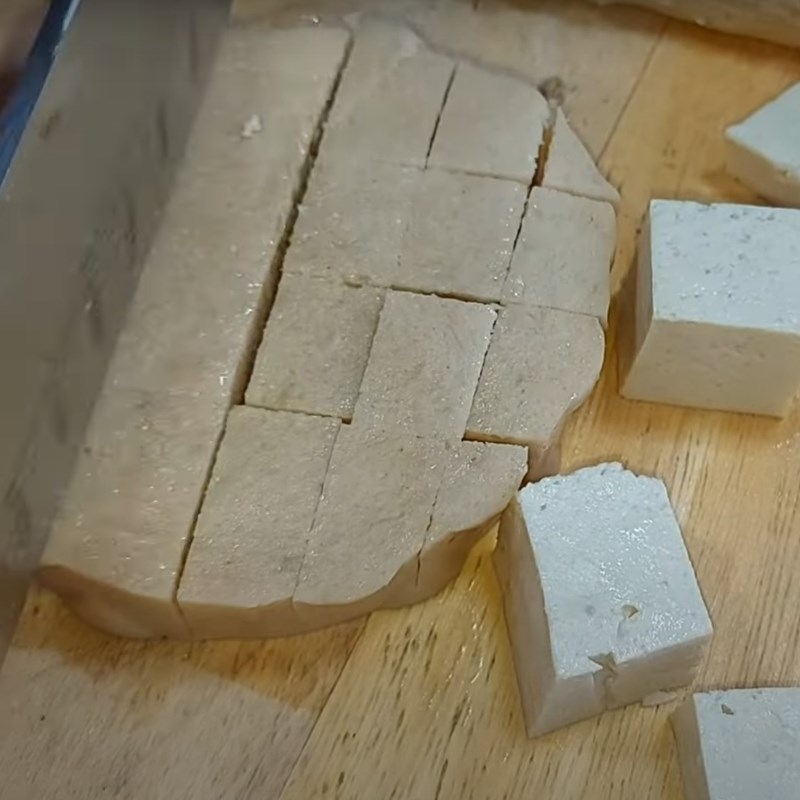 Step 1 Prepare ingredients for Vegetarian Snakehead Fish with Vegetarian Ham