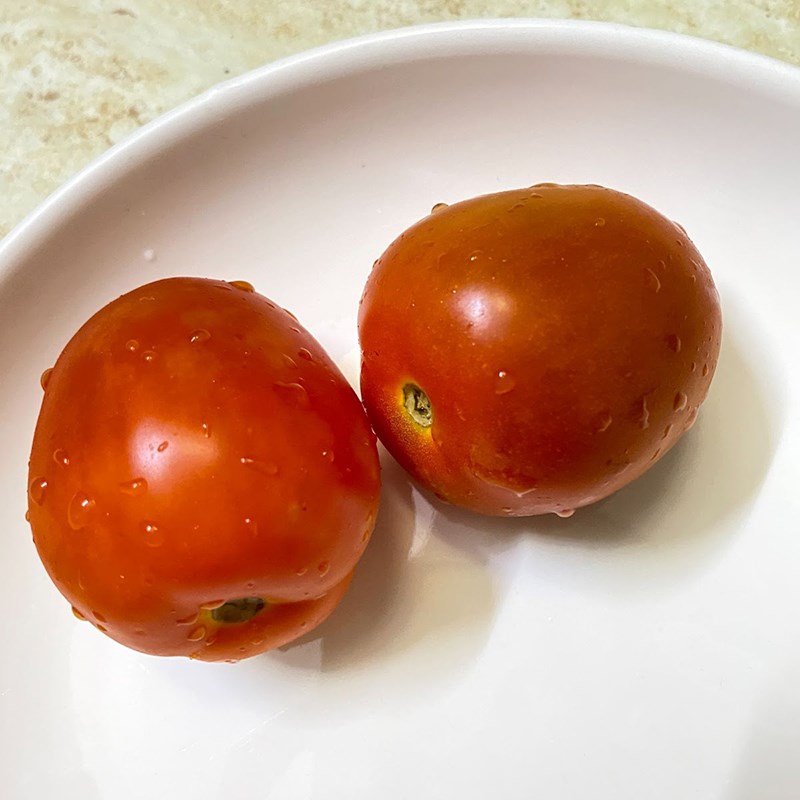 Step 1 Prepare the ingredients for Tomato Plum Juice