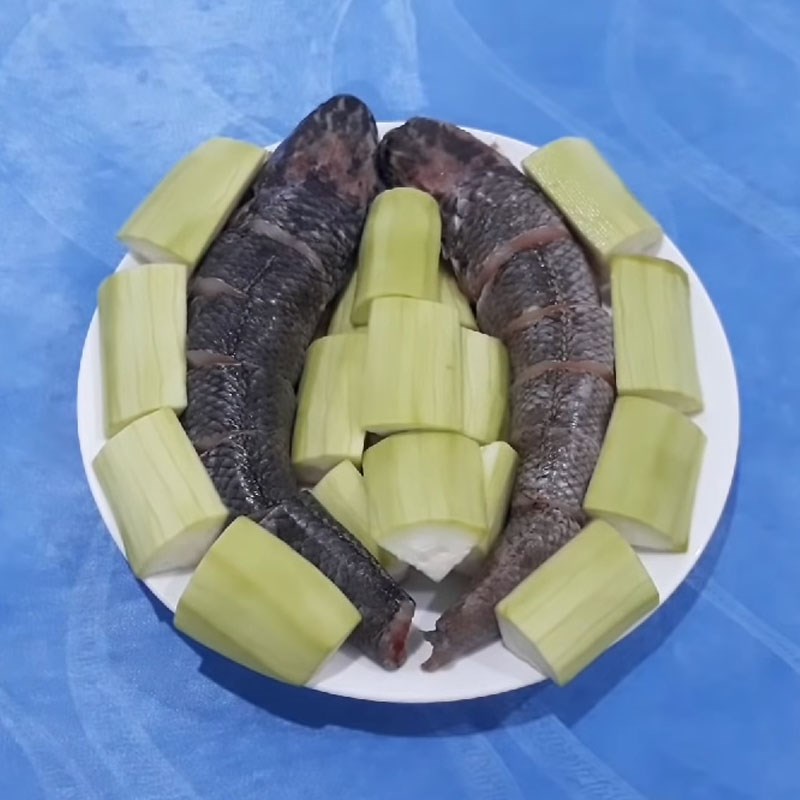 Step 1 Prepare the ingredients for Snakehead fish stew