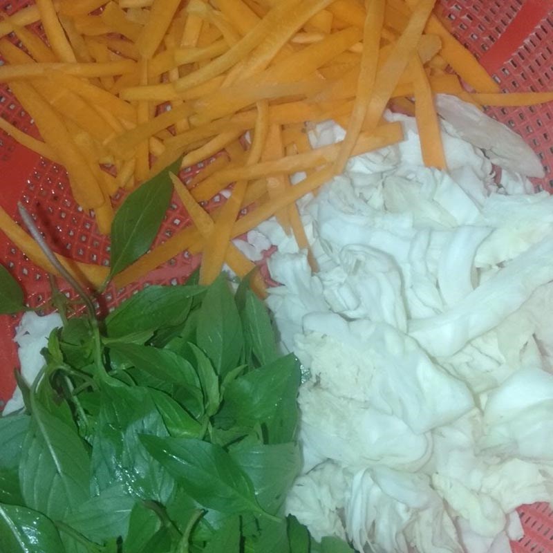 Step 1 Prepare the ingredients for Stir-fried Noodles with Tofu