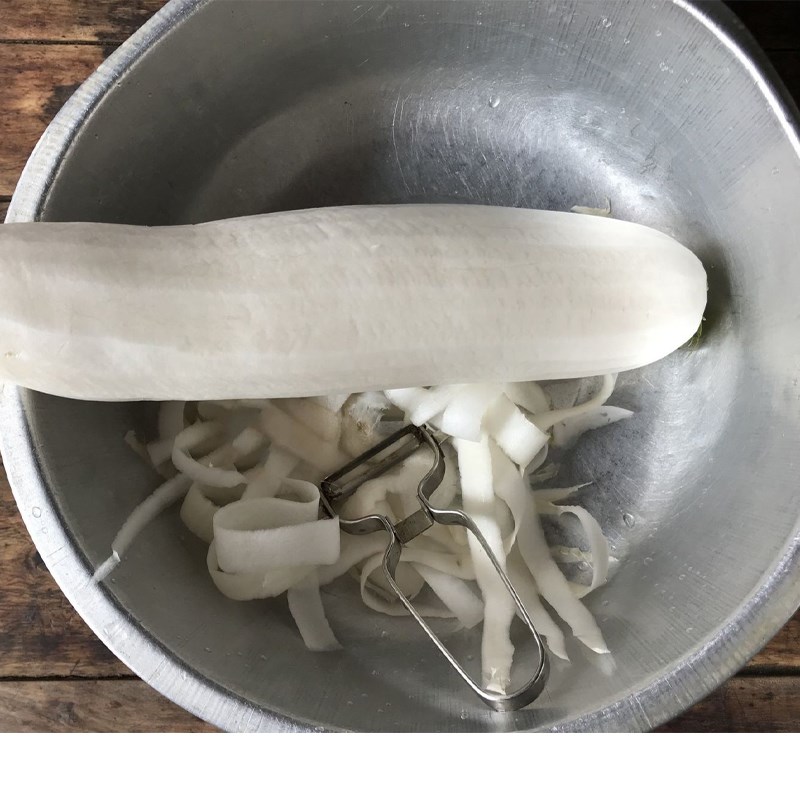 Step 1 Prepare ingredients for White Radish Porridge