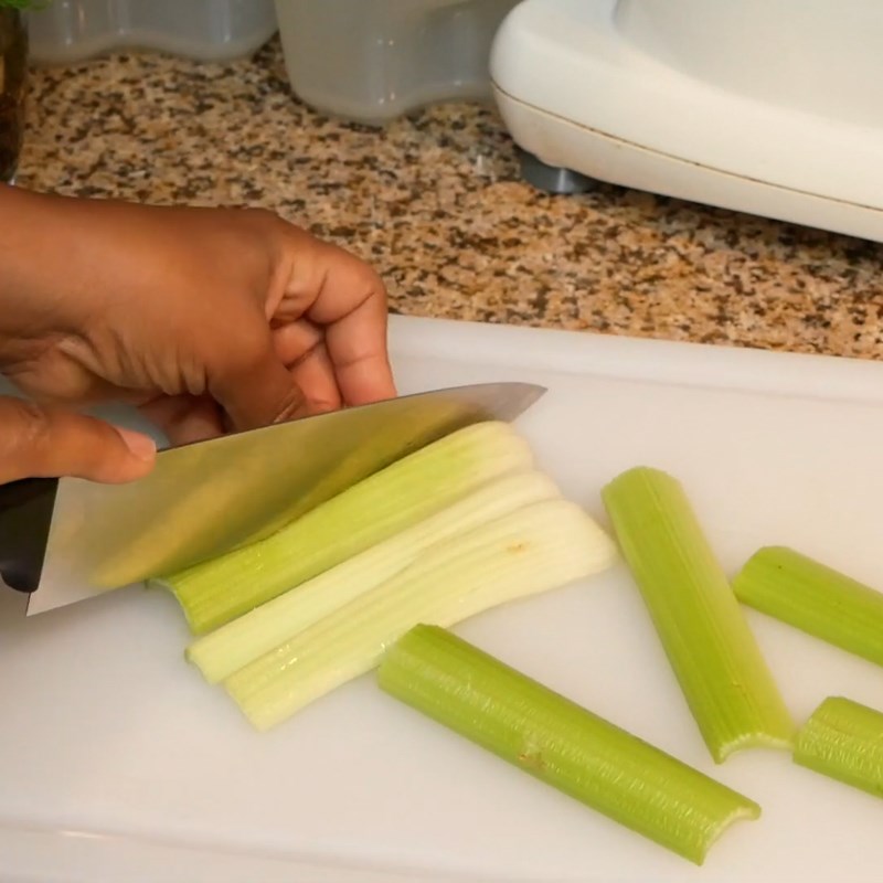Step 1 Prepare the ingredients for Green Apple Cabbage Celery Juice