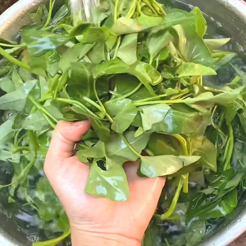 Step 1 Prepare Ingredients for Water Spinach Crab Soup