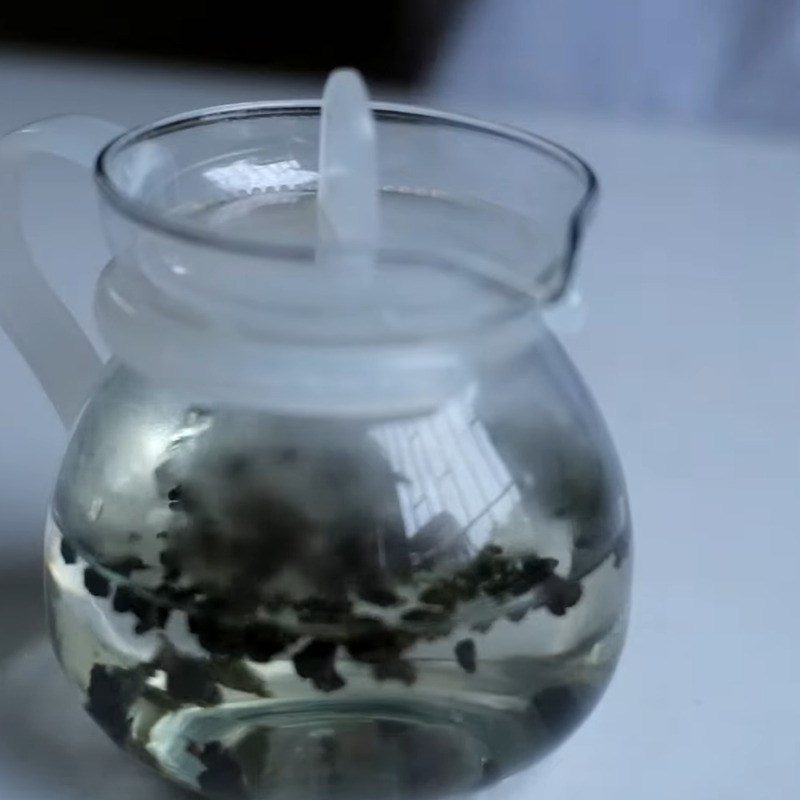 Step 1 Infuse oolong tea Melon Tea