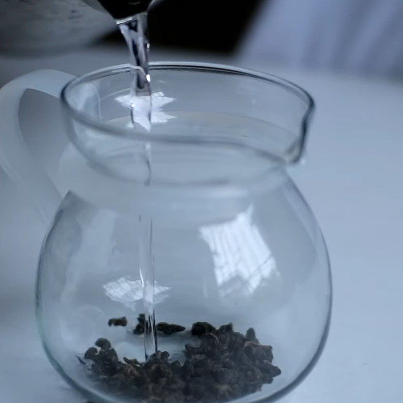 Step 1 Infuse oolong tea Melon Tea
