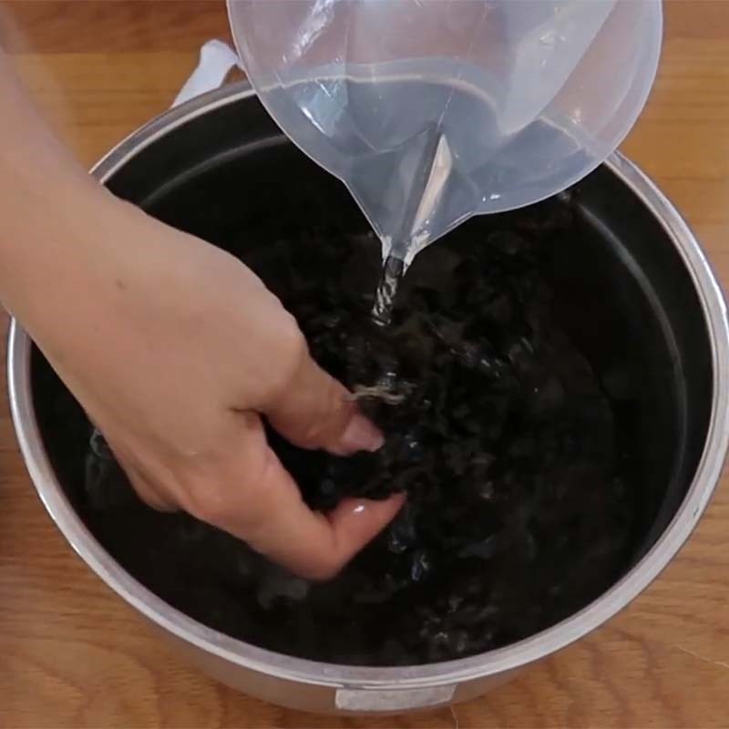 Step 1 Prepare the Ingredients for Seaweed Refreshing Drink