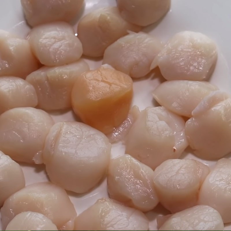 Step 1 Prepare scallops Creamy scallop potato soup