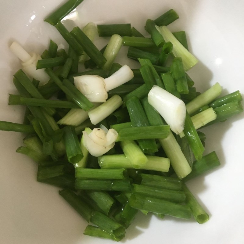 Step 1 Prepare the ingredients for bottle gourd soup with snakehead fish