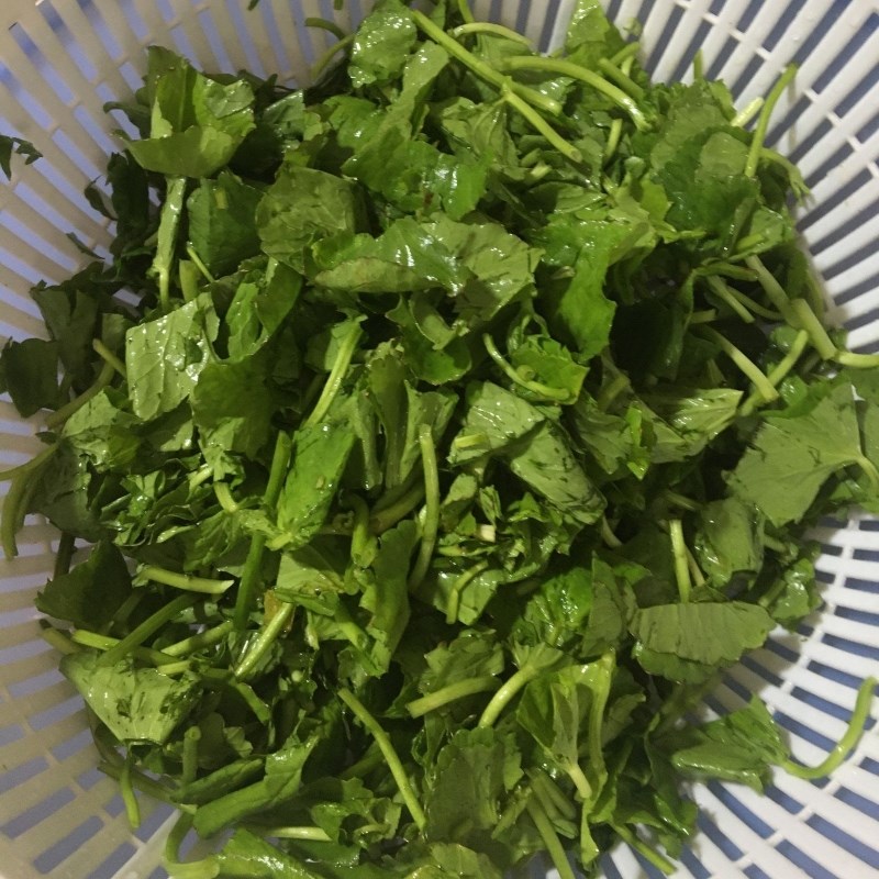 Step 1 Prepare ingredients for Fresh Shrimp Watercress Soup