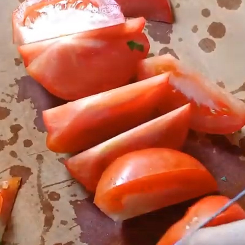 Step 1 Prepare the ingredients Stir-fried Clams with Cucumber and Tomato