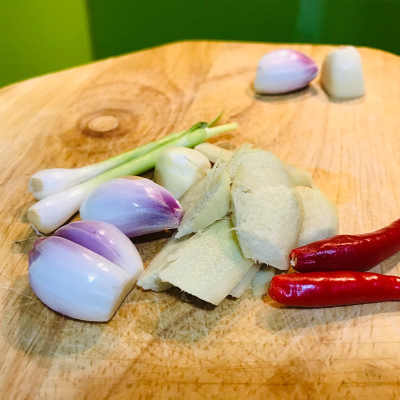 Step 1 Prepare the Ingredients for Shark Fish Braised in Turmeric